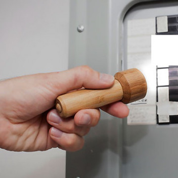 Lampe de poche bambou 2