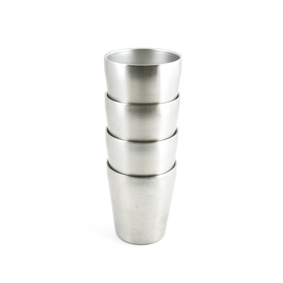 La P'tite timbale inox isolé 200ml