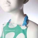 Serviette élastiquée BLEUE A POIS VERTS