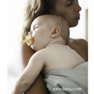 Sucette physiologique 0-3 mois caoutchouc - LUNE