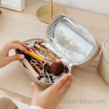 Trousse isotherme pour sandwich ou produits beauté . LIN . So Young