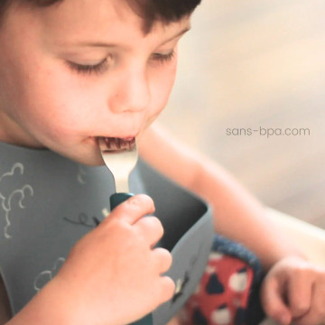 Couverts Bambin 2 ans . Fourchette & cuillère inox & silicone 2