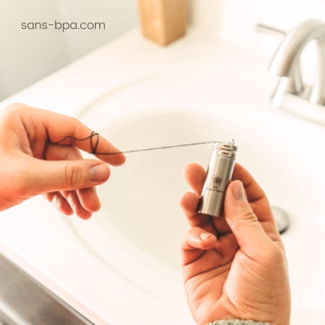 Fil dentaire végan charbon & son tube inox