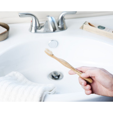 Brosse à dent naturelle Bambou - Brush With Bamboo 2