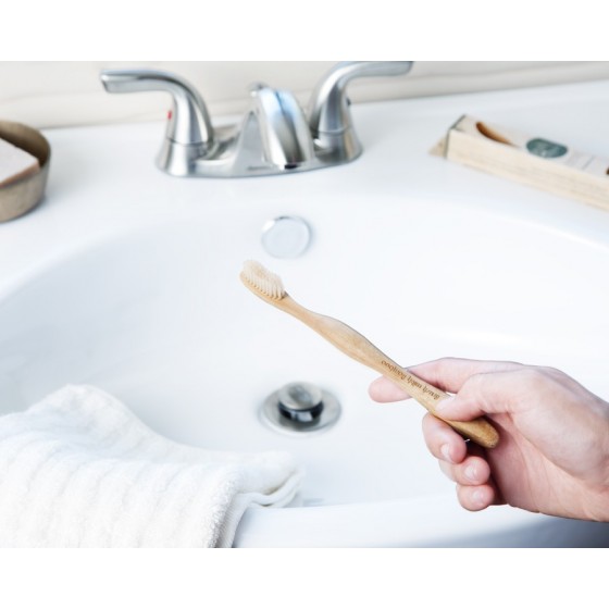 Brosse à dent naturelle Bambou - Brush With Bamboo