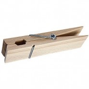 Pince en bois géante